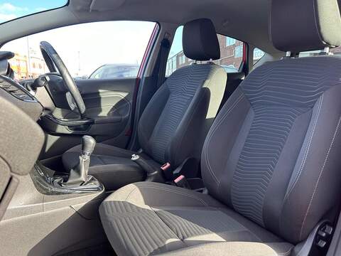 Ford Fiesta 1.25 Zetec Hatchback 5dr Petrol Manual Euro 5 (82 ps) - U343