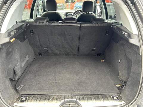 Peugeot 2008 1.6 BlueHDi Allure SUV 5dr Diesel Manual Euro 6 (100 ps) - U346