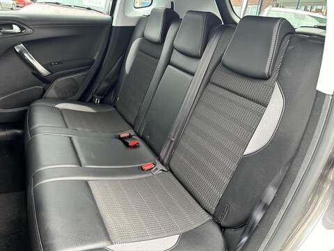 Peugeot 2008 1.6 BlueHDi Allure SUV 5dr Diesel Manual Euro 6 (100 ps) - U346