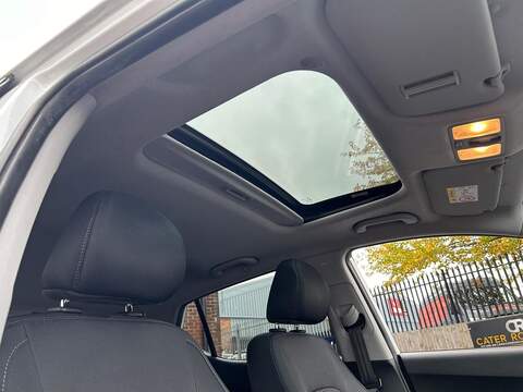 Hyundai i10 1.2 Premium SE Hatchback 5dr Petrol Auto Euro 6 (87 ps) - U348