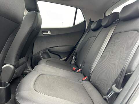 Hyundai i10 1.2 Premium SE Hatchback 5dr Petrol Auto Euro 6 (87 ps) - U348