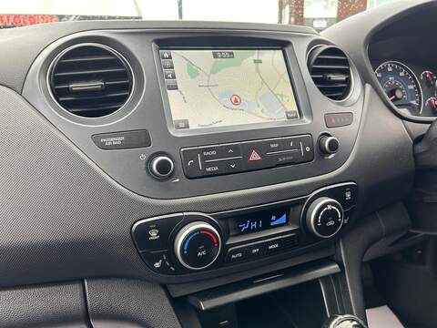 Hyundai i10 1.2 Premium SE Hatchback 5dr Petrol Auto Euro 6 (87 ps) - U348