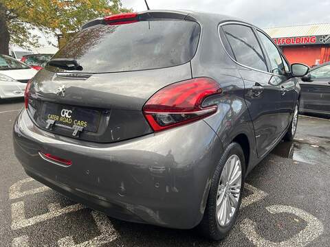 Peugeot 208 1.2 PureTech Allure Hatchback 5dr Petrol Manual Euro 6 (s/s) (82 ps) - U354