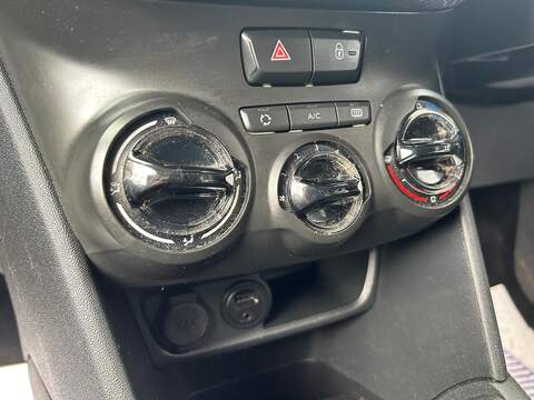 Peugeot 208 1.2 PureTech Allure Hatchback 5dr Petrol Manual Euro 6 (s/s) (82 ps) - U354