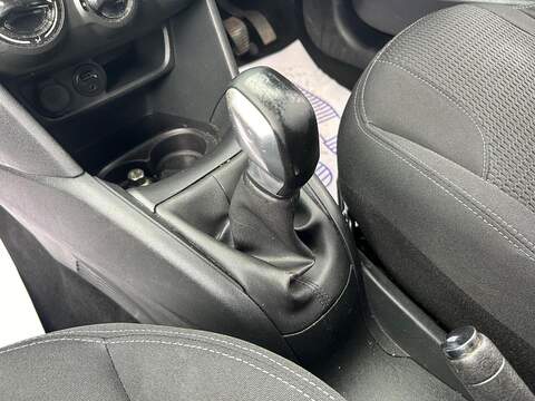 Peugeot 208 1.2 PureTech Allure Hatchback 5dr Petrol Manual Euro 6 (s/s) (82 ps) - U354