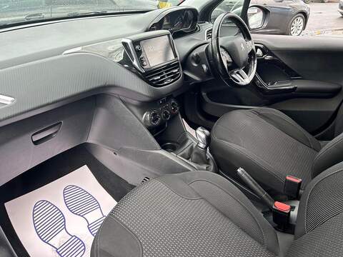 Peugeot 208 1.2 PureTech Allure Hatchback 5dr Petrol Manual Euro 6 (s/s) (82 ps) - U354