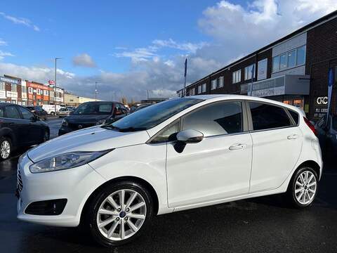 Ford Fiesta 1.0T EcoBoost Titanium Hatchback 5dr Petrol Manual Euro 6 (s/s) (100 ps) - U355