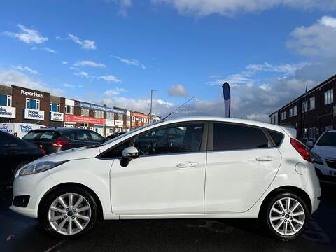 Ford Fiesta 1.0T EcoBoost Titanium Hatchback 5dr Petrol Manual Euro 6 (s/s) (100 ps) - U355