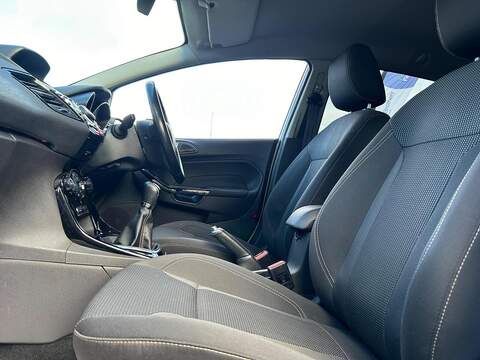 Ford Fiesta 1.0T EcoBoost Titanium Hatchback 5dr Petrol Manual Euro 6 (s/s) (100 ps) - U355