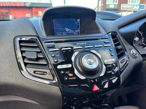 Ford Fiesta 1.0T EcoBoost Titanium Hatchback 5dr Petrol Manual Euro 6 (s/s) (100 ps) - U355