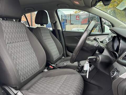 Vauxhall Mokka 1.4i Turbo Tech Line SUV 5dr Petrol Manual 2WD Euro 6 (s/s) (140 ps) - U356