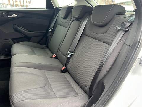 Ford Focus 1.6 TDCi Titanium Hatchback 5dr Diesel Manual Euro 5 (s/s) (115 ps) - U357