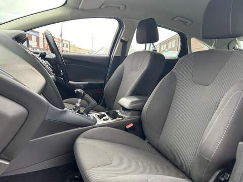Ford Focus 1.6 TDCi Titanium Hatchback 5dr Diesel Manual Euro 5 (s/s) (115 ps) - U357