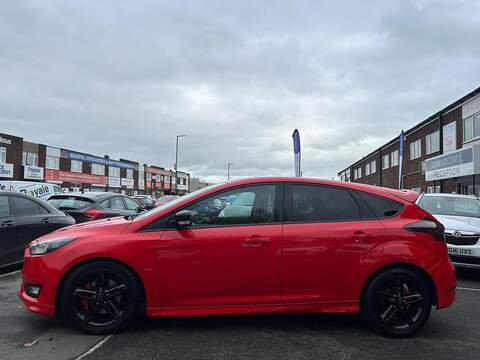 Ford Focus 2.0 TDCi Zetec S Red Edition Hatchback 5dr Diesel Manual Euro 6 (s/s) (150 ps) - U358