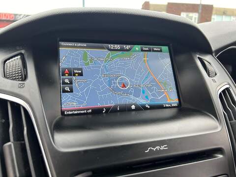 Ford Focus 2.0 TDCi Zetec S Red Edition Hatchback 5dr Diesel Manual Euro 6 (s/s) (150 ps) - U358