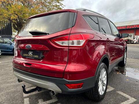 Ford Kuga 2.0 TDCi Titanium SUV 5dr Diesel Manual 2WD Euro 6 (s/s) (150 ps) - U359