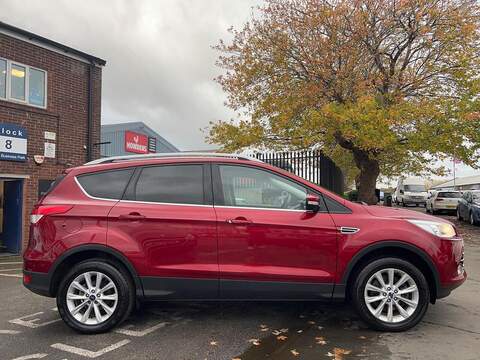 Ford Kuga 2.0 TDCi Titanium SUV 5dr Diesel Manual 2WD Euro 6 (s/s) (150 ps) - U359