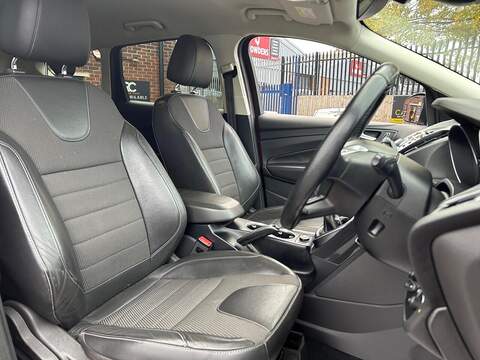 Ford Kuga 2.0 TDCi Titanium SUV 5dr Diesel Manual 2WD Euro 6 (s/s) (150 ps) - U359