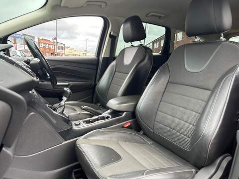 Ford Kuga 2.0 TDCi Titanium SUV 5dr Diesel Manual 2WD Euro 6 (s/s) (150 ps) - U359