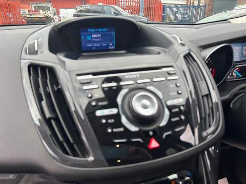 Ford Kuga 2.0 TDCi Titanium SUV 5dr Diesel Manual 2WD Euro 6 (s/s) (150 ps) - U359