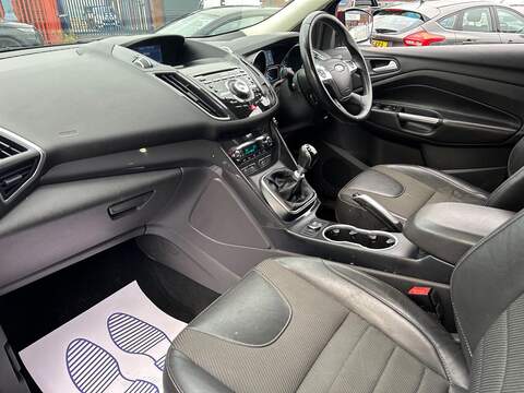 Ford Kuga 2.0 TDCi Titanium SUV 5dr Diesel Manual 2WD Euro 6 (s/s) (150 ps) - U359