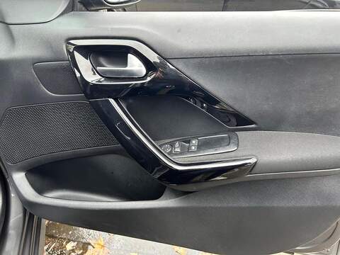 Peugeot 208 1.2 PureTech Allure Hatchback 5dr Petrol Manual Euro 6 (s/s) (82 ps) - U361