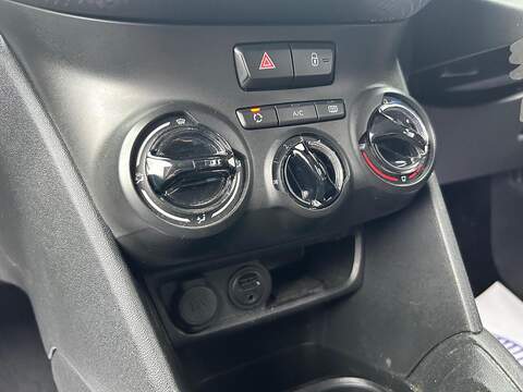 Peugeot 208 1.2 PureTech Allure Hatchback 5dr Petrol Manual Euro 6 (s/s) (82 ps) - U361