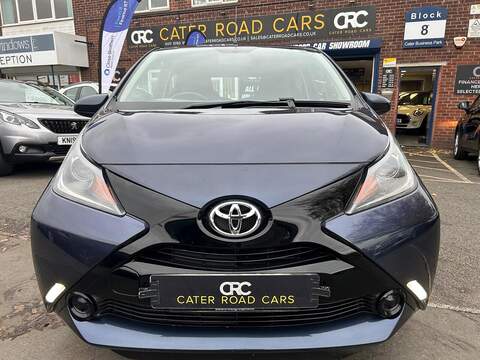 Toyota AYGO 1.0 VVT-i x-play Hatchback 5dr Petrol Manual Euro 5 Euro 5 (68 ps) - U362