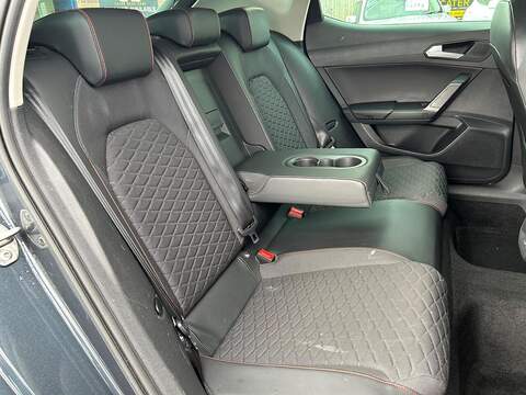 SEAT Leon 1.5 eTSI MHEV FR Hatchback 5dr Petrol Hybrid DSG Euro 6 (s/s) (150 ps) - U364