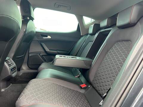 SEAT Leon 1.5 eTSI MHEV FR Hatchback 5dr Petrol Hybrid DSG Euro 6 (s/s) (150 ps) - U364