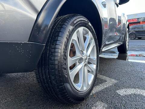 Nissan Juke 1.2 DIG-T N-Connecta SUV 5dr Petrol Manual Euro 6 (s/s) (115 ps) - U365