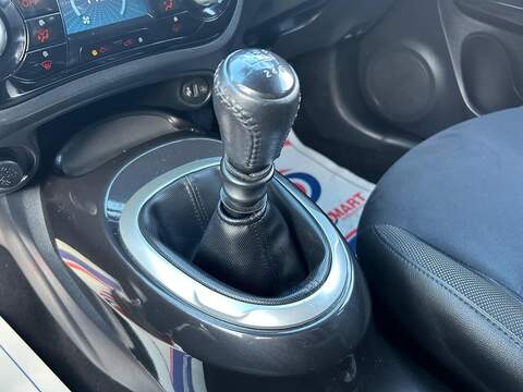 Nissan Juke 1.2 DIG-T N-Connecta SUV 5dr Petrol Manual Euro 6 (s/s) (115 ps) - U365