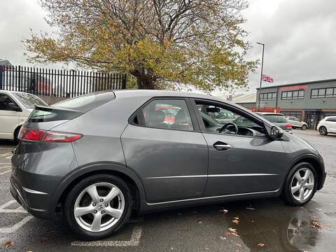 Honda Civic 1.8 i-VTEC SE Hatchback 5dr Petrol Manual (152 g/km, 138 bhp) - U366