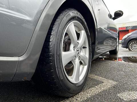 Honda Civic 1.8 i-VTEC SE Hatchback 5dr Petrol Manual (152 g/km, 138 bhp) - U366