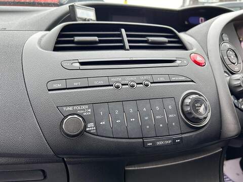 Honda Civic 1.8 i-VTEC SE Hatchback 5dr Petrol Manual (152 g/km, 138 bhp) - U366