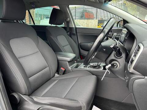 Kia Sportage 1.6 CRDi MHEV 2 SUV 5dr Diesel Hybrid DCT Euro 6 (s/s) (134 bhp) - U368