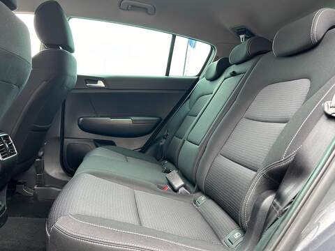 Kia Sportage 1.6 CRDi MHEV 2 SUV 5dr Diesel Hybrid DCT Euro 6 (s/s) (134 bhp) - U368