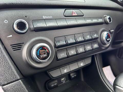 Kia Sportage 1.6 CRDi MHEV 2 SUV 5dr Diesel Hybrid DCT Euro 6 (s/s) (134 bhp) - U368