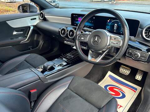 Mercedes-Benz A Class 2.0 A200d AMG Line (Executive) Hatchback 5dr Diesel 8G-DCT Euro 6 (s/s) (150 ps) - U370