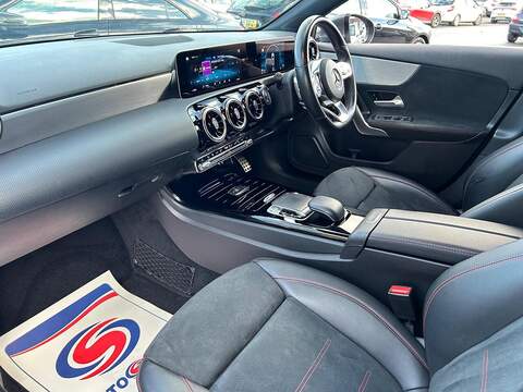 Mercedes-Benz A Class 2.0 A200d AMG Line (Executive) Hatchback 5dr Diesel 8G-DCT Euro 6 (s/s) (150 ps) - U370