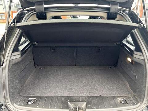 BMW i3 33kWh Hatchback 5dr Petrol Plug-in Hybrid Auto Euro 6 (s/s) (Range Extender) (170 ps) - U371