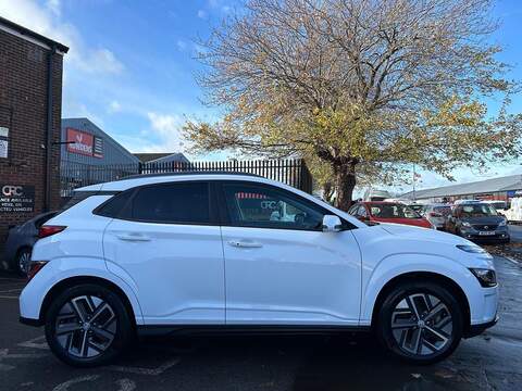 Hyundai KONA 39kWh Premium SUV 5dr Electric Auto (10.5kW Charger) (136 ps) - U373
