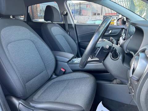Hyundai KONA 39kWh Premium SUV 5dr Electric Auto (10.5kW Charger) (136 ps) - U373