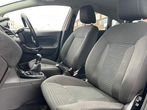 Ford Fiesta 1.25 Zetec Hatchback 5dr Petrol Manual Euro 6 (82 ps) - U375