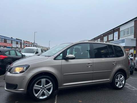 Volkswagen Touran 1.6 TDI BlueMotion Tech SE MPV 5dr Diesel DSG Euro 5 (s/s) (105 ps) - U376