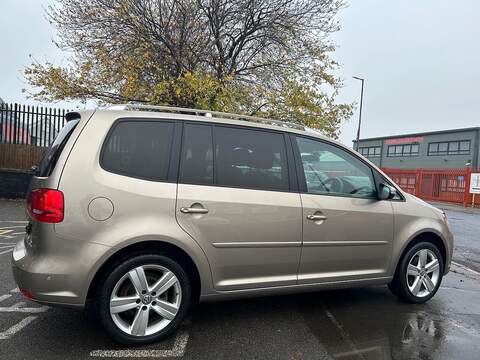 Volkswagen Touran 1.6 TDI BlueMotion Tech SE MPV 5dr Diesel DSG Euro 5 (s/s) (105 ps) - U376