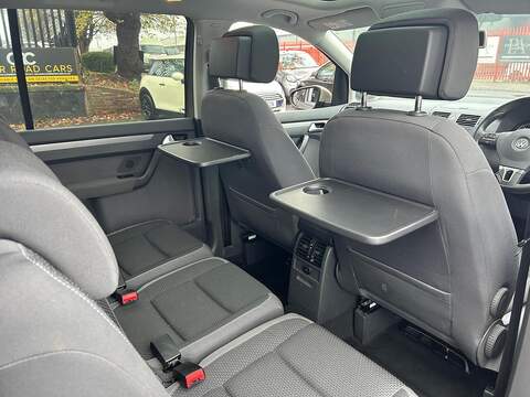 Volkswagen Touran 1.6 TDI BlueMotion Tech SE MPV 5dr Diesel DSG Euro 5 (s/s) (105 ps) - U376