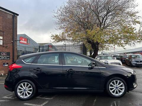 Ford Focus 1.5 TDCi Titanium Hatchback 5dr Diesel Manual Euro 6 (s/s) (120 ps) - U378