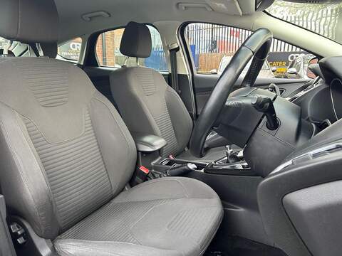 Ford Focus 1.5 TDCi Titanium Hatchback 5dr Diesel Manual Euro 6 (s/s) (120 ps) - U378