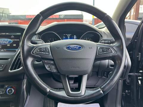 Ford Focus 1.5 TDCi Titanium Hatchback 5dr Diesel Manual Euro 6 (s/s) (120 ps) - U378